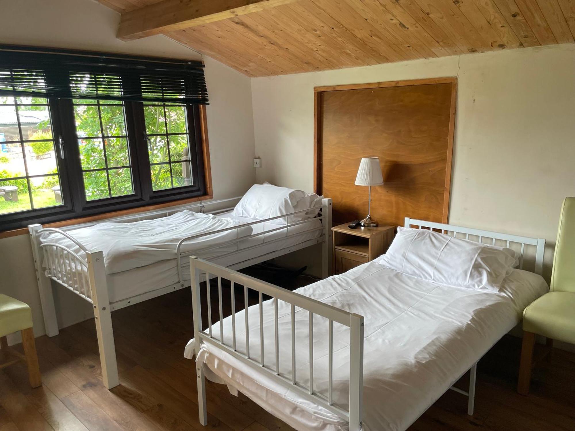 Bridge Farm Guesthouse Rooms Dundry Bagian luar foto