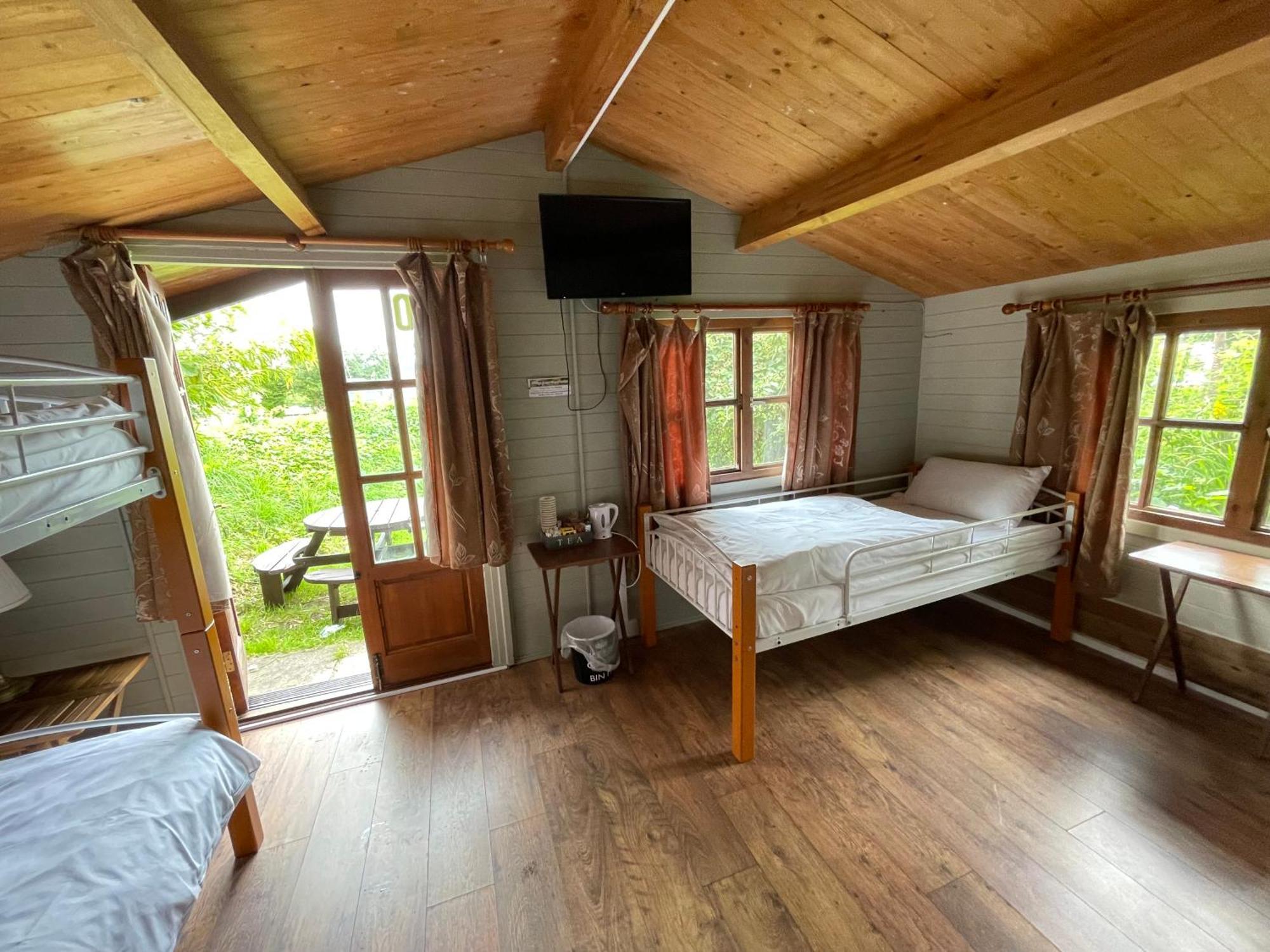 Bridge Farm Guesthouse Rooms Dundry Bagian luar foto