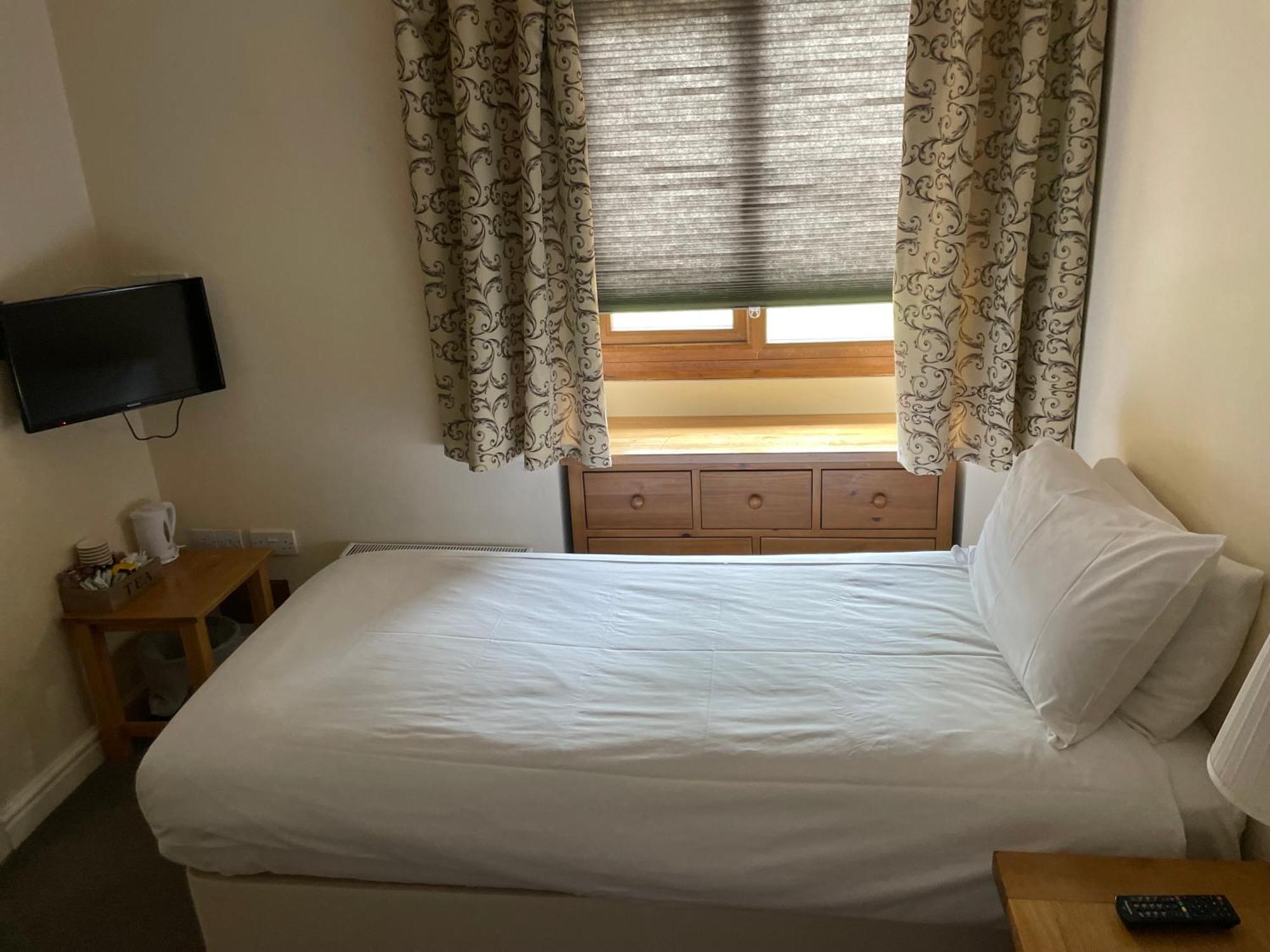 Bridge Farm Guesthouse Rooms Dundry Bagian luar foto