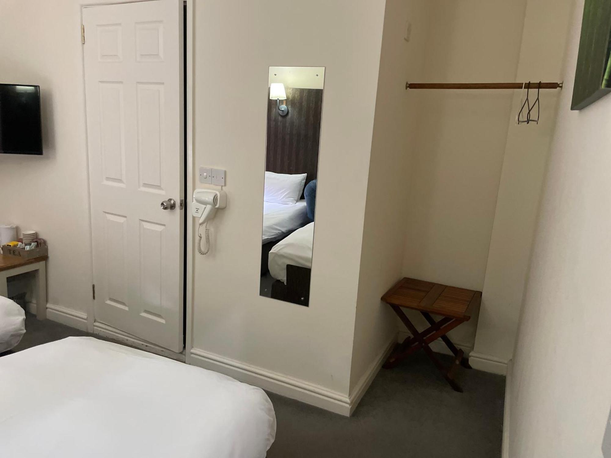 Bridge Farm Guesthouse Rooms Dundry Bagian luar foto