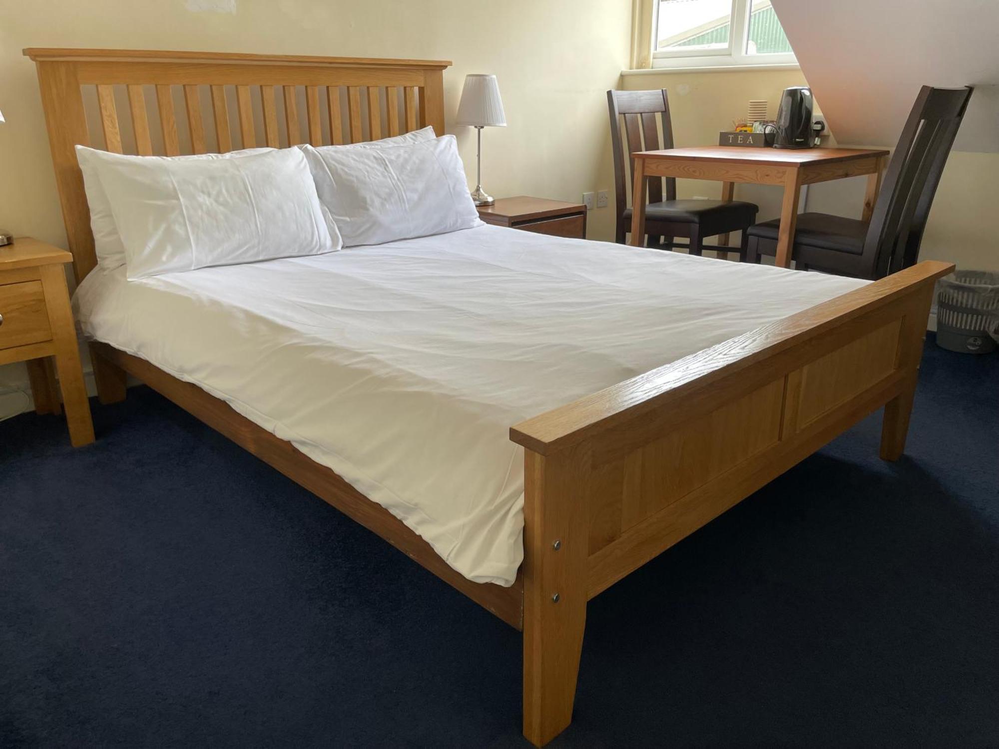Bridge Farm Guesthouse Rooms Dundry Bagian luar foto