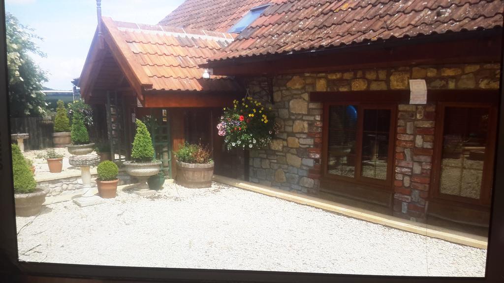Bridge Farm Guesthouse Rooms Dundry Bagian luar foto